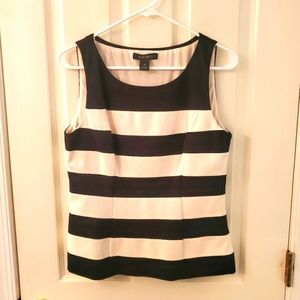White House Black Market Shell Top Size 8